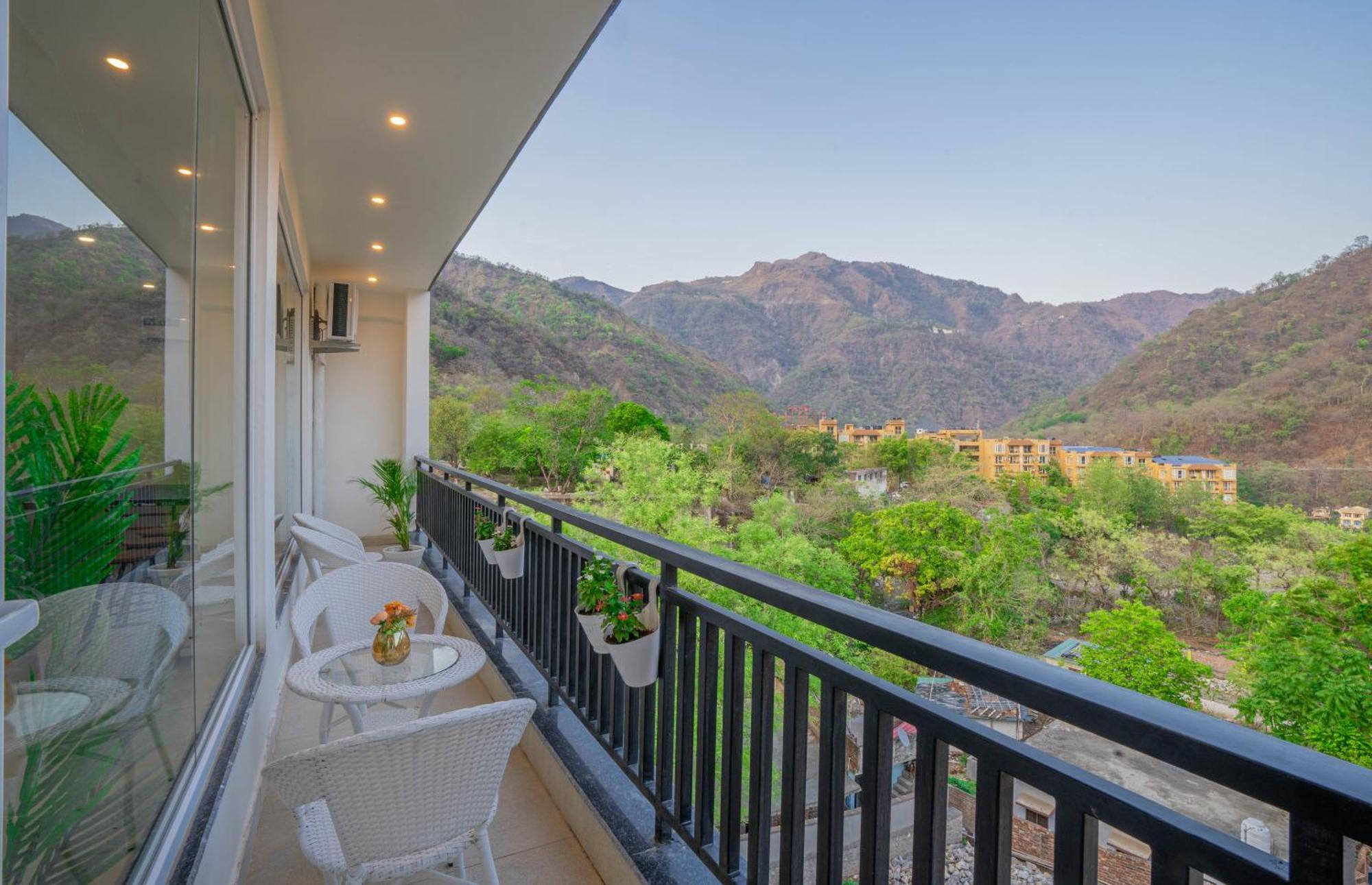 Perfectstayz Alpine Near Laxman Jhula Rishikesh Ngoại thất bức ảnh