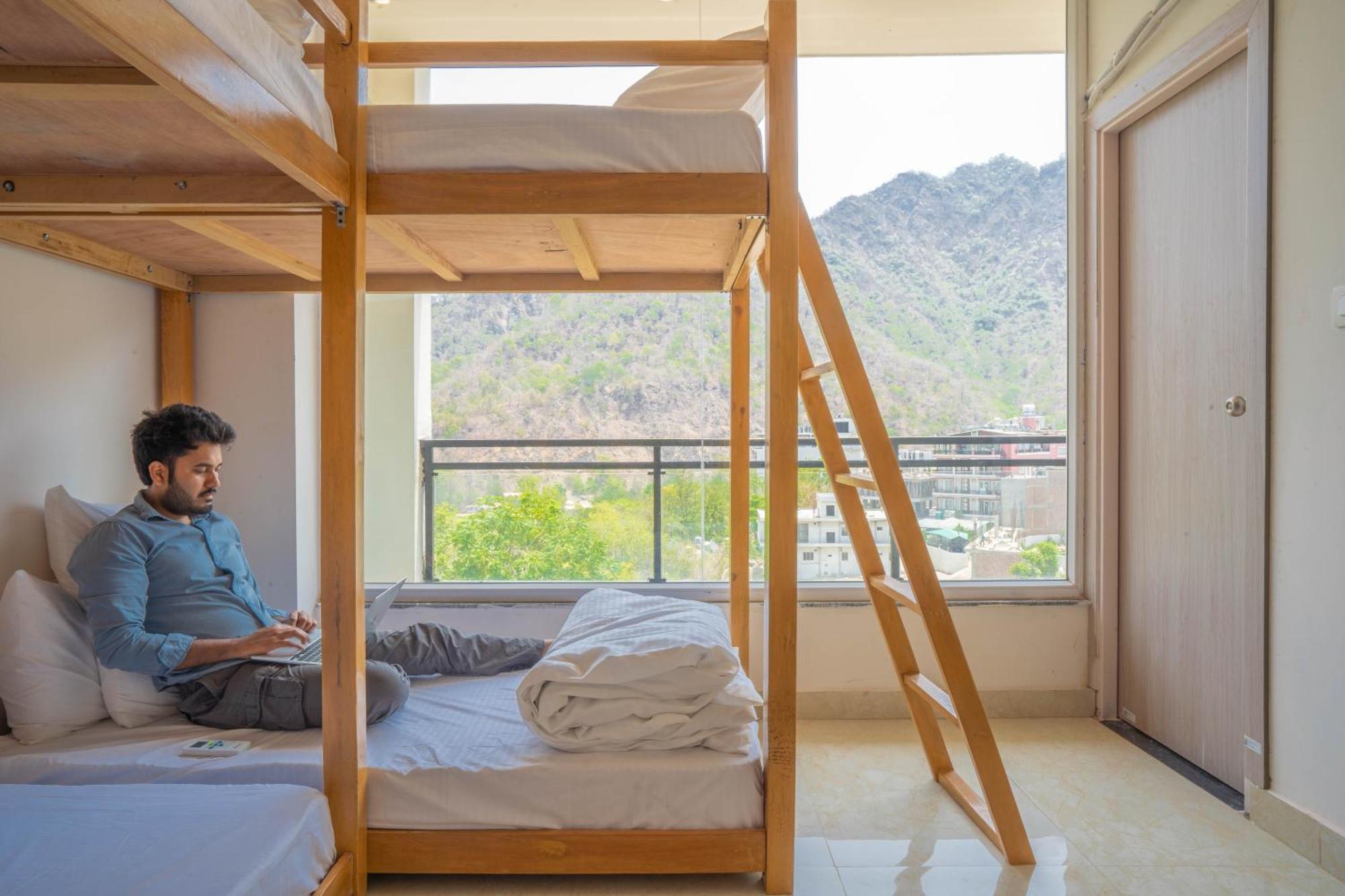 Perfectstayz Alpine Near Laxman Jhula Rishikesh Ngoại thất bức ảnh